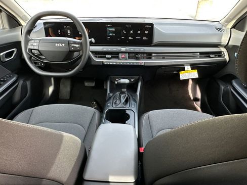 New 2025 Kia K4 LXS image 15