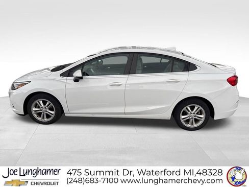 Used 2016 Chevrolet Cruze LT w/ Convenience Package FWD image 6