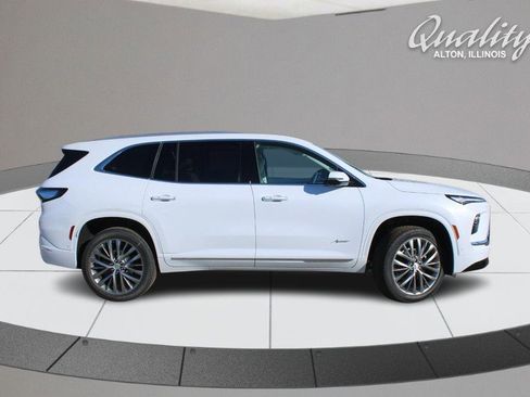 New 2026 Buick Enclave Avenir w/ Super Cruise Package image 3
