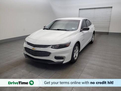 Used 2018 Chevrolet Malibu LS FWD image 1