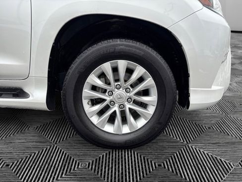 Used 2023 Lexus GX 460 Premium image 33