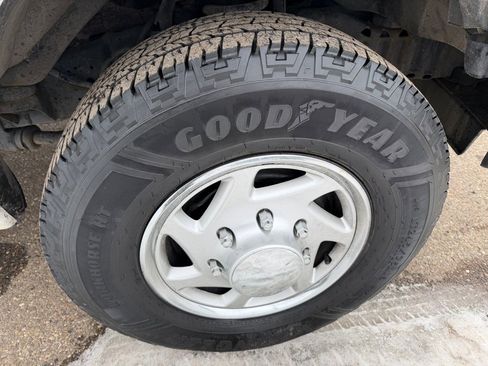 Used 2007 Ford E-250 and Econoline 250 image 9