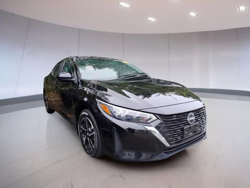 Used 2024 Nissan Sentra SV image 1