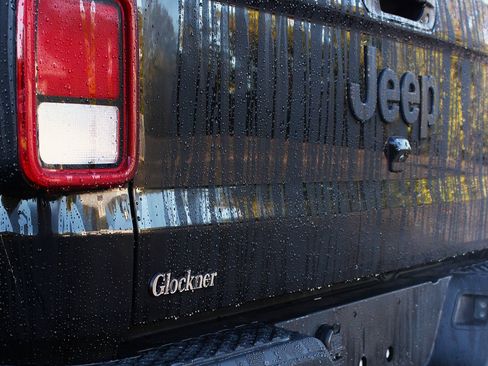 Used 2022 Jeep Gladiator Sport image 14