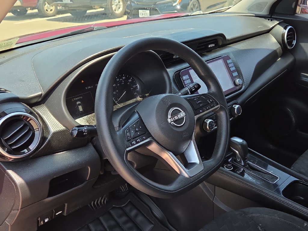 Used 2023 Nissan Kicks SV FWD image 10