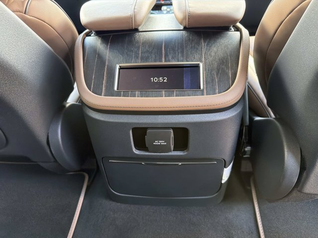 New 2027 Lincoln Navigator Black Label AWD/4WD image 22