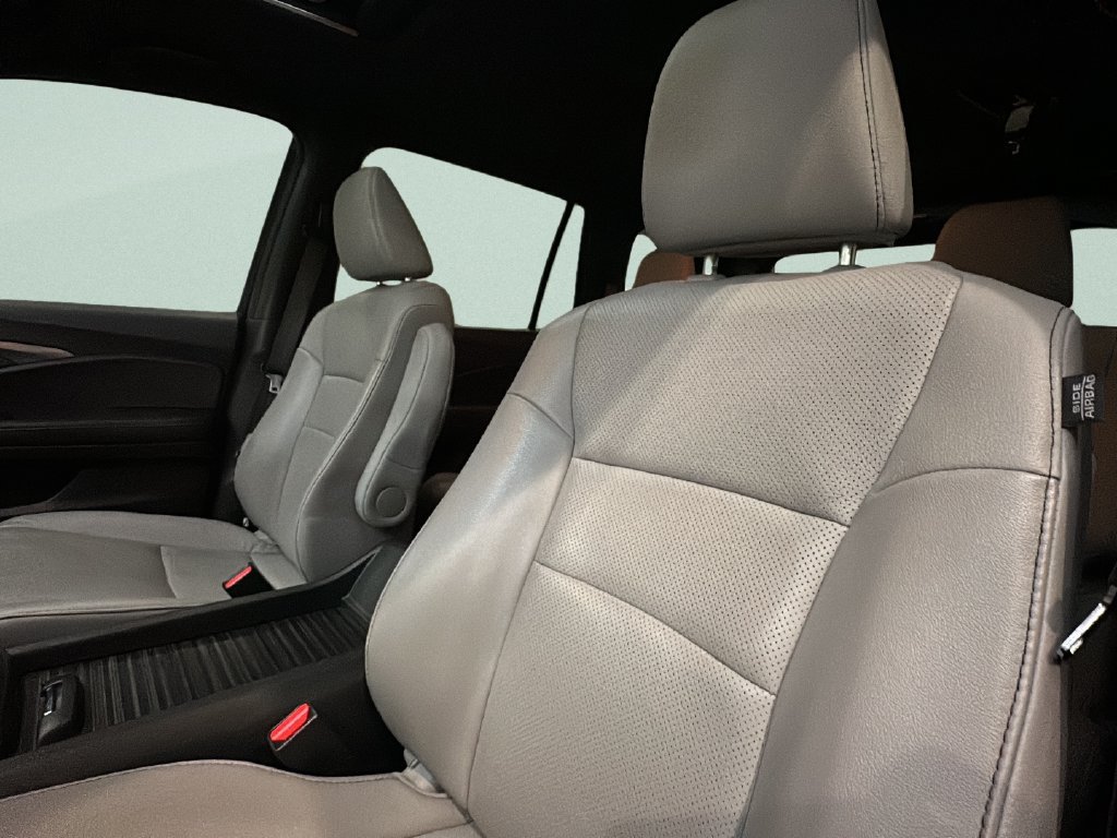 Certified 2023 Honda Passport EX-L image 14