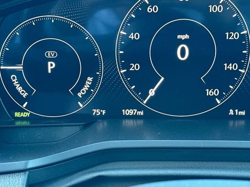 Certified 2024 MAZDA CX-90 Plug-In Hybrid w/ Preferred AWD/4WD image 35