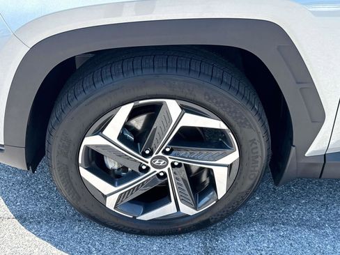 Certified 2023 Hyundai Tucson Limited AWD/4WD image 29