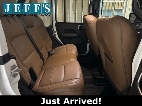 Used 2021 Jeep Wrangler Unlimited Sahara w/ Uconnect 4C Nav & Sound Group image 21