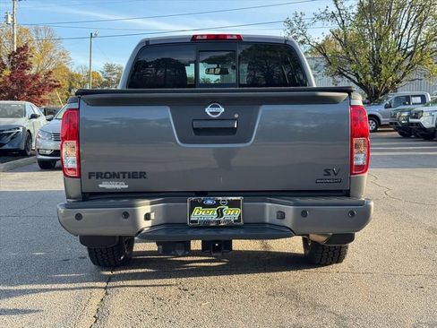 Used 2018 Nissan Frontier SV w/ Value Truck Package image 4