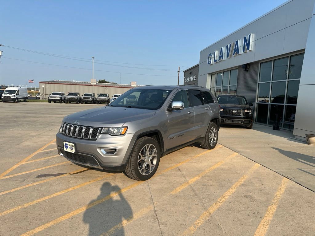 Used 2021 Jeep Grand Cherokee Limited AWD/4WD image 3