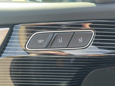 Certified 2025 Hyundai Palisade Calligraphy AWD/4WD image 32