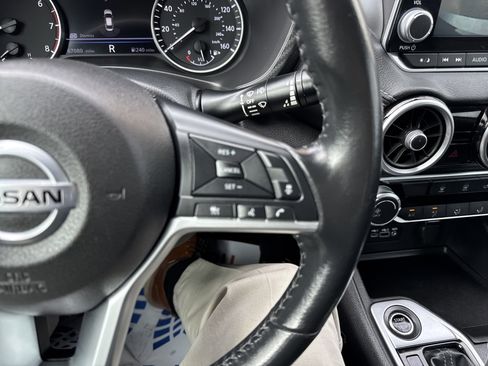 Used 2022 Nissan Sentra SV image 25