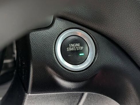Used 2018 Chevrolet Equinox LT w/ Redline Edition AWD/4WD image 22