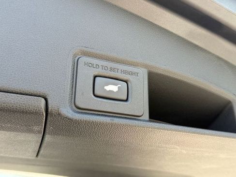 Used 2023 Acura RDX w/ Advance Package FWD image 17