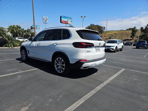Used 2025 BMW X5 xDrive50e AWD/4WD image 7