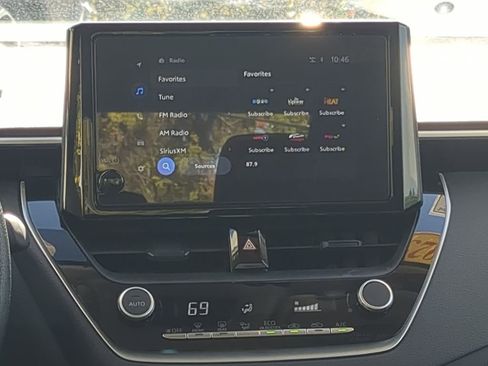 Used 2025 Toyota Corolla LE image 24