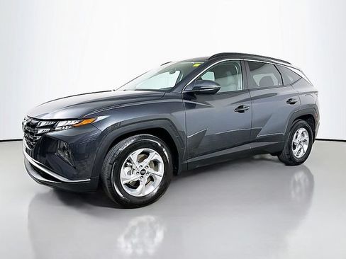 Used 2023 Hyundai Tucson SEL FWD image 3