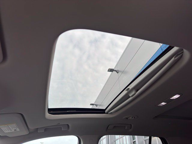 Used 2019 Chevrolet Traverse Premier w/ LPO, Floor Liner Package AWD/4WD image 7