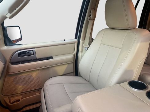Used 2016 Ford Expedition Limited w/ Equipment Group 301A image 25