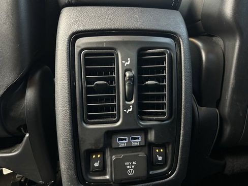 Used 2021 Dodge Durango GT image 23