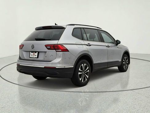 Used 2022 Volkswagen Tiguan S FWD image 6