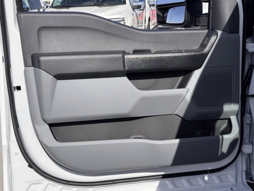 New 2025 Ford F350 XL w/ XL Chrome Package RWD image 14