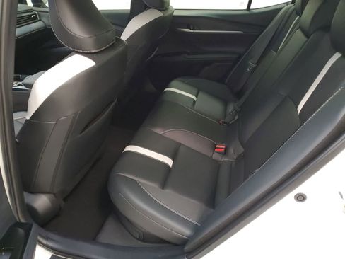 Used 2025 Toyota Camry SE FWD image 18