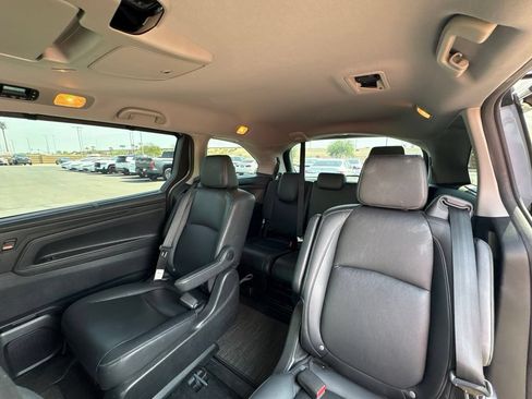 Used 2023 Honda Odyssey Touring image 10