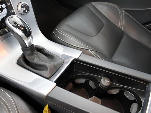 Used 2017 Volvo S60 T5 Dynamic image 26