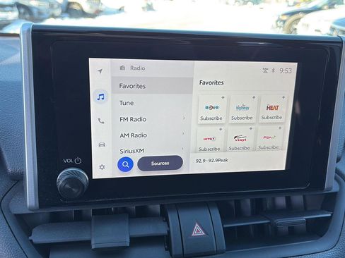 Used 2024 Toyota RAV4 SE image 12