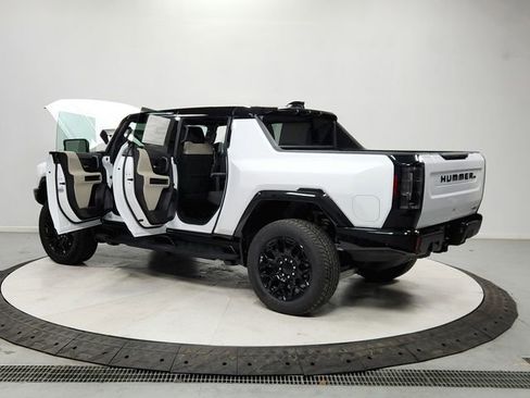 New 2026 GMC Hummer EV 4x4 Crew Cab w/ LPO, Dark Essentials Package image 13