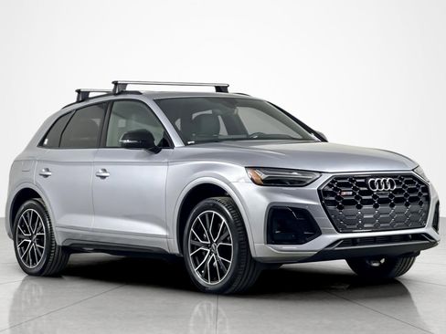 Used 2024 Audi SQ5 Premium Plus w/ Premium Plus Package image 7