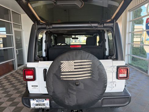 Used 2022 Jeep Wrangler Sport image 13