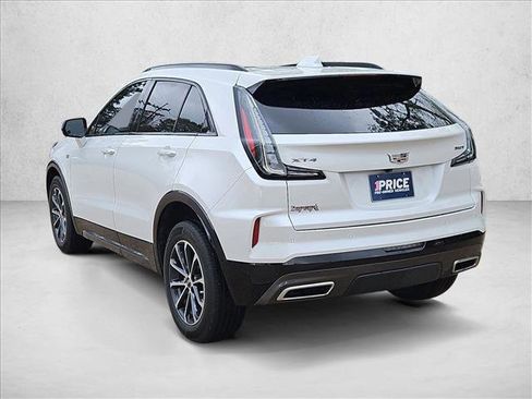 Used 2024 Cadillac XT4 Sport w/ Cold Weather Package image 7