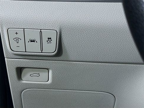 Used 2021 Kia K5 LXS image 21