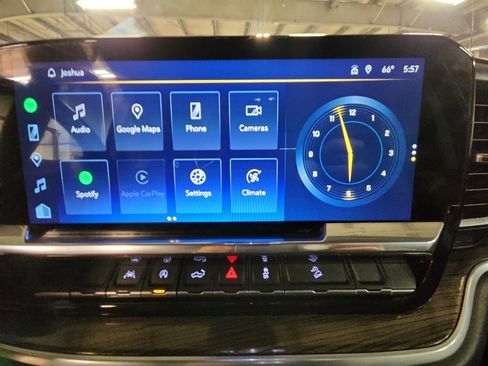 Used 2022 Chevrolet Silverado 1500 RST AWD/4WD image 17