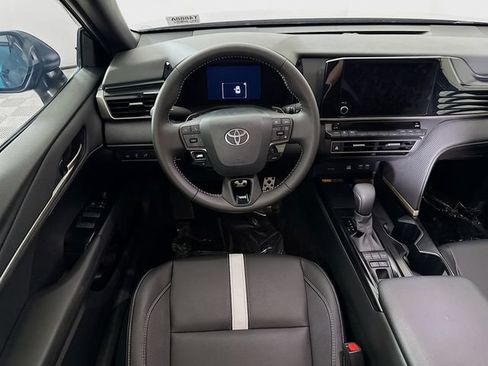 Used 2026 Toyota Camry SE FWD image 20
