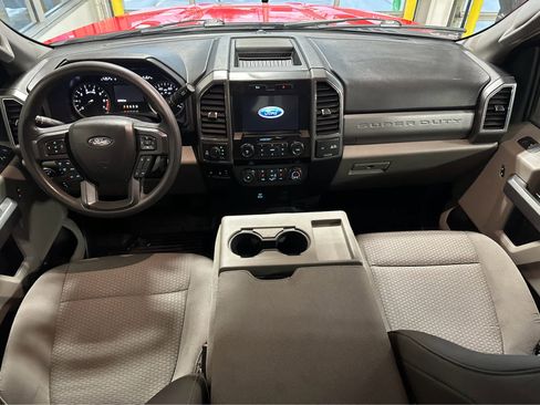 Used 2022 Ford F350 XLT w/ XLT Premium Package image 13