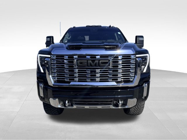 Used 2024 GMC Sierra 2500 Denali w/ Denali Reserve Package AWD/4WD image 2