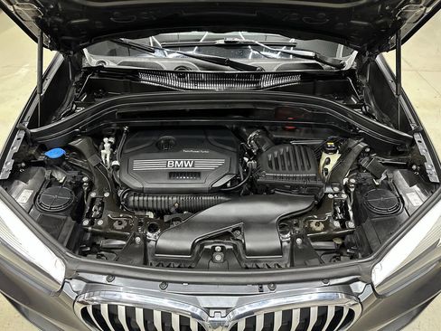 Used 2021 BMW X1 xDrive28i w/ Convenience Package image 7