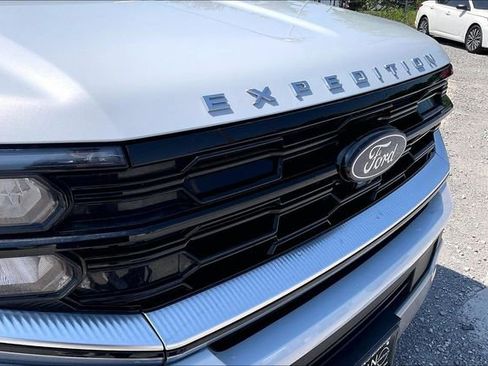 Used 2025 Ford Expedition Platinum AWD/4WD image 33