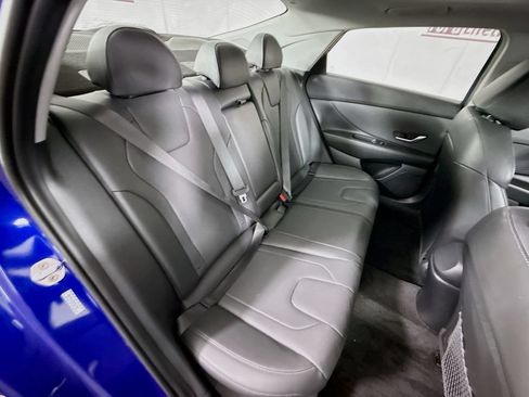 Certified 2023 Hyundai Elantra Limited FWD image 32