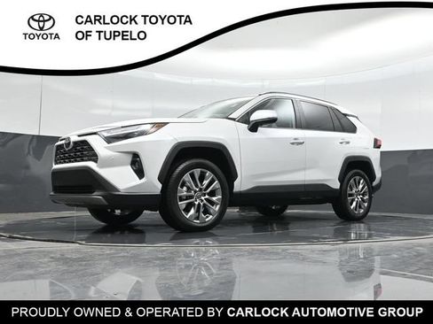 Used 2025 Toyota RAV4 Limited w/ Weather Package AWD/4WD image 43