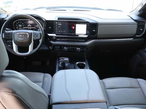 Used 2024 GMC Sierra 1500 SLT w/ SLT Premium Plus Package image 11