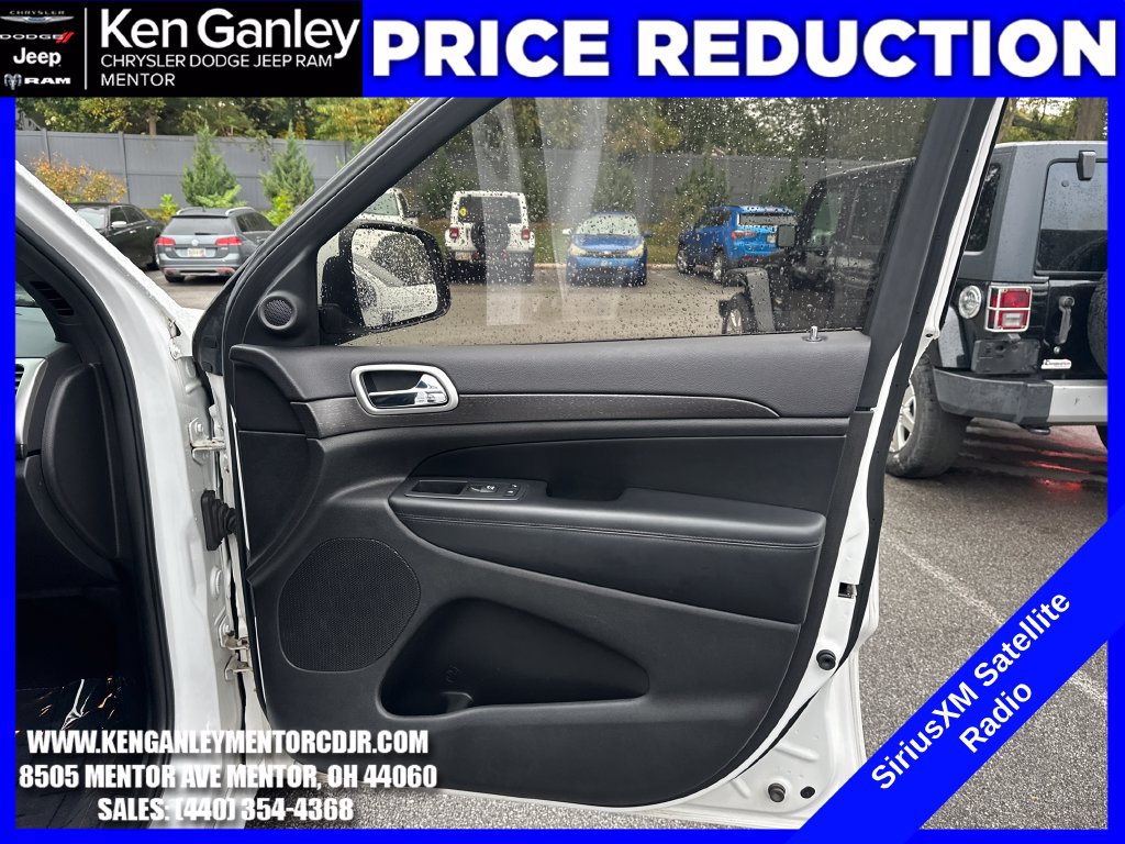 Used 2018 Jeep Grand Cherokee Altitude AWD/4WD image 26