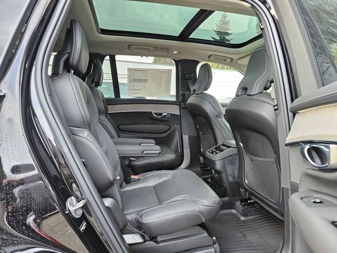 New 2026 Volvo XC90 B6 Ultra w/ Protection Package AWD/4WD image 12
