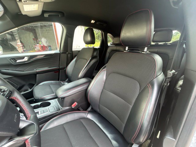Used 2025 Ford Escape ST-Line Select AWD/4WD image 23