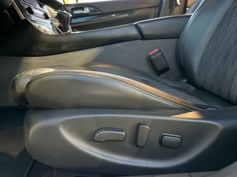 Used 2019 Nissan Maxima SR w/ Premium Package FWD image 24